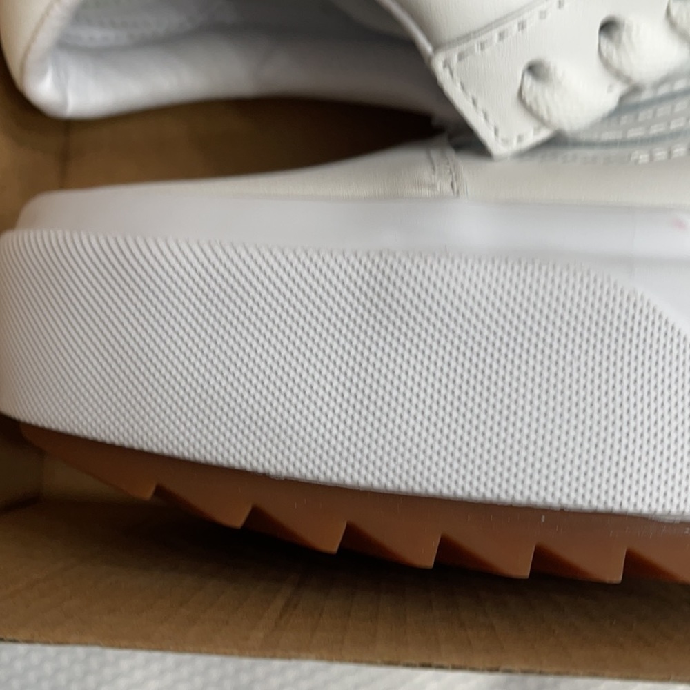 Vans White Platform Old Skool Women's Sneakers - Picture 10 of 11